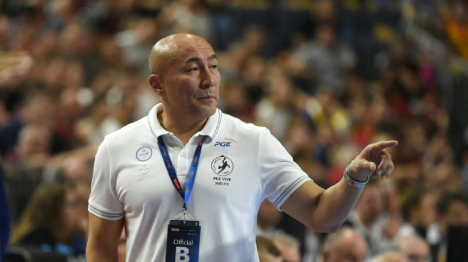  El exinternacional espa&ntilde;ol Dujshebaev debuta con Francia en un triunfo de 29-26 sobre Espa&ntilde;a 