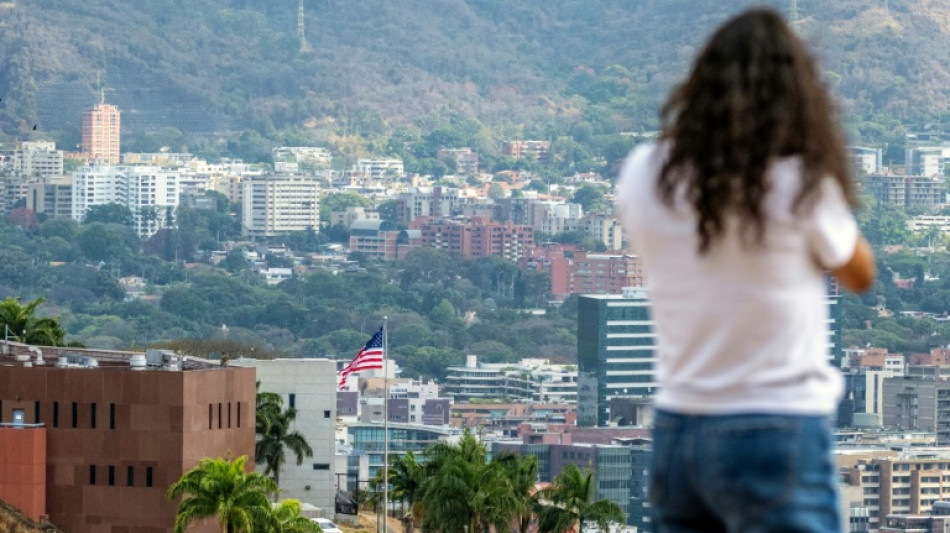  EEUU iza su bandera en la embajada de Venezuela luego de siete a&ntilde;os 