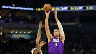 Warriors tropiezan ante unos Grizzlies sin Morant; L&oacute;pez coloca nueve tapones