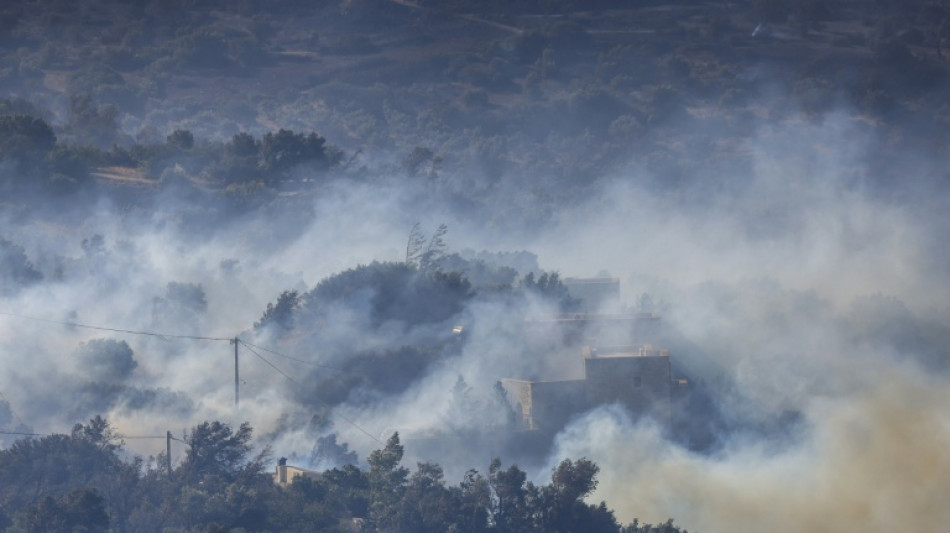 Gr&egrave;ce: les pompiers &agrave; la lutte avec un incendie en Cr&egrave;te 