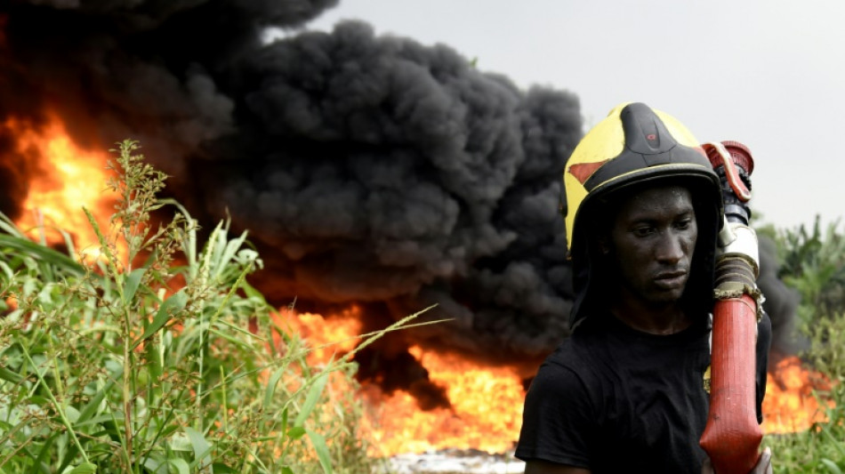 Al menos 80 muertos en la explosi&oacute;n de una refiner&iacute;a de petr&oacute;leo ilegal en Nigeria