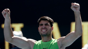 Alcaraz e Sabalenka v&atilde;o &agrave;s quartas do Aberto da Austr&aacute;lia; Medvedev &eacute; eliminado