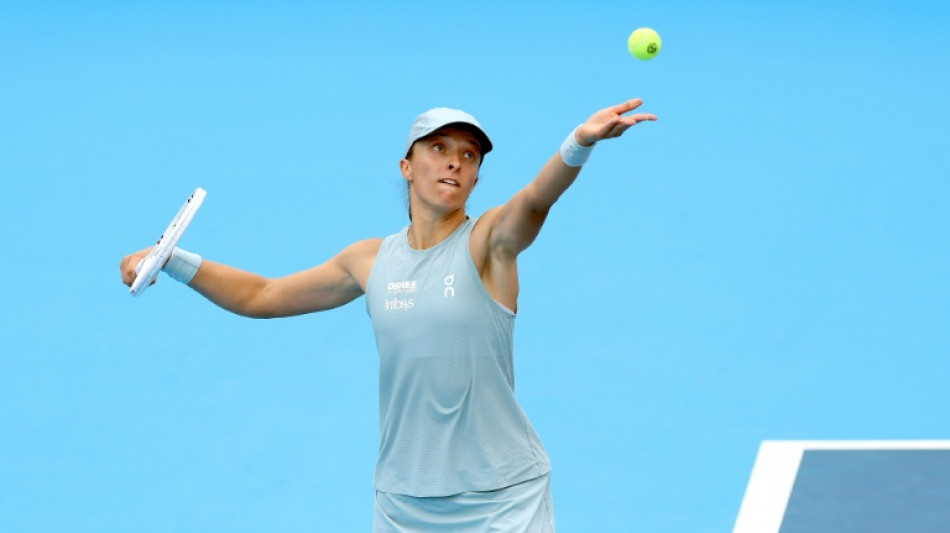  Swiatek into Cincinnati semis after Rybakina injury  