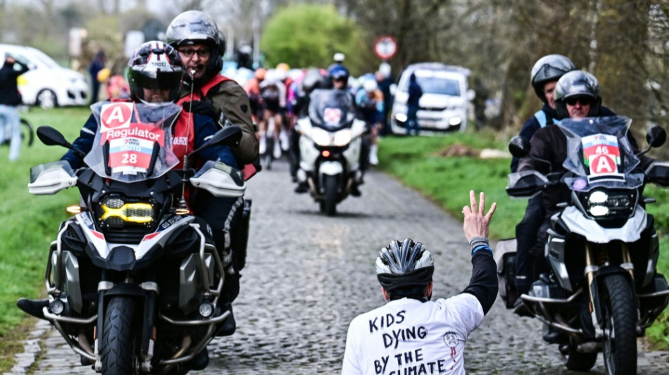  Sturz- und Protest-Chaos: Kanter Dritter bei Ronde van Brugge 