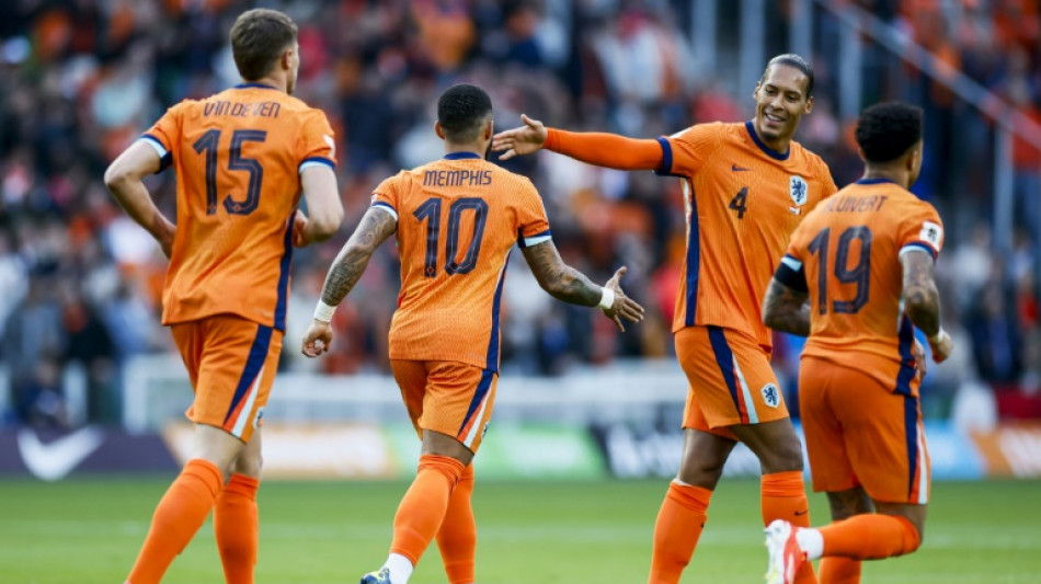 Holanda atropela Malta (8-0); Polônia perde para Finlândia e se complica nas Eliminatórias