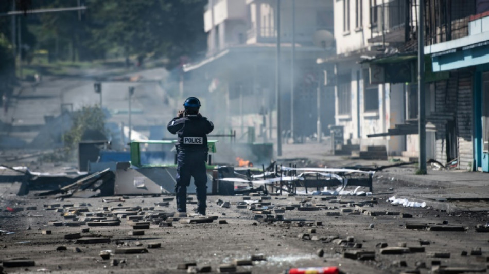 Las fuerzas de seguridad matan a dos personas en Nueva Caledonia, territorio franc&eacute;s en el Pac&iacute;fico