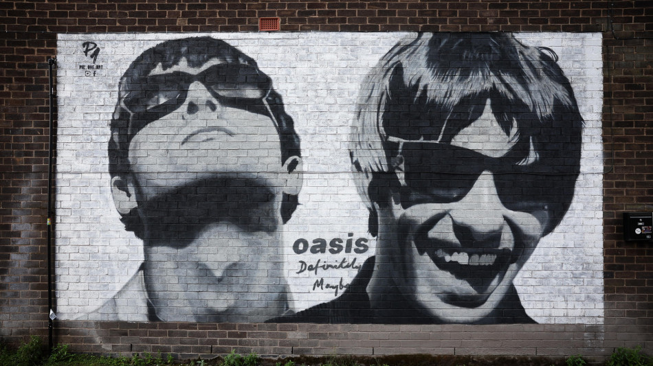 Ticketmaster promette trasparenza dopo caos per biglietti Oasis