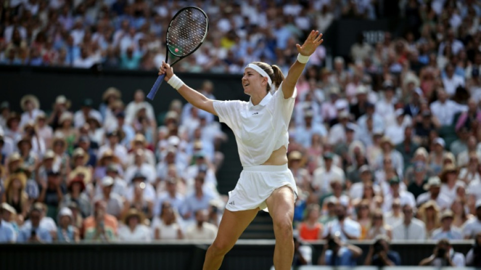  Muchova beats Gauff in thriller to reach first Wimbledon final 