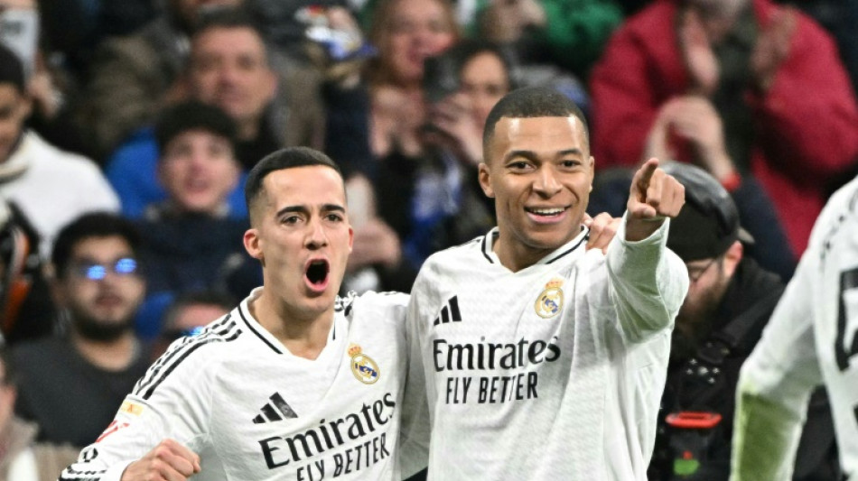 Com 2 de Mbapp&eacute;, Real Madrid goleia Las Palmas e &eacute; o novo l&iacute;der do Espanhol