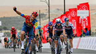 UAE Tour: l'Italien Jonathan Milan remporte la 1re &eacute;tape, malgr&eacute; Pogacar