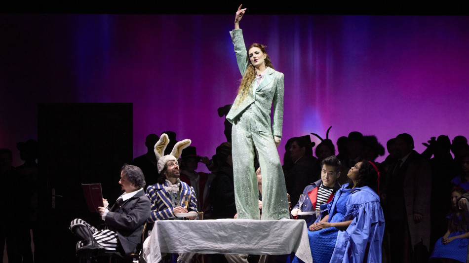  Mim&igrave; con gli occhi di Alice, successo per Boh&egrave;me al San Carlo di Napoli 