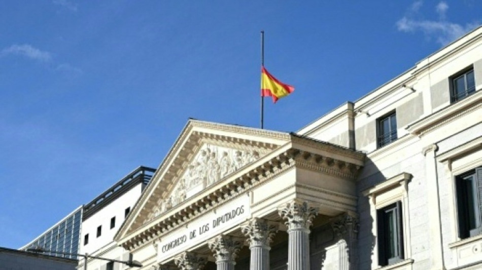  Staatstrauer nach Zugungl&uuml;ck in Spanien - Opferzahl steigt weiter 