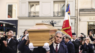 A Parigi addio a suon di valzer per Claudia Cardinale