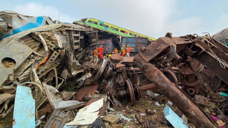 M&aacute;s de 280 muertos y cientos de heridos en accidente de tren en India