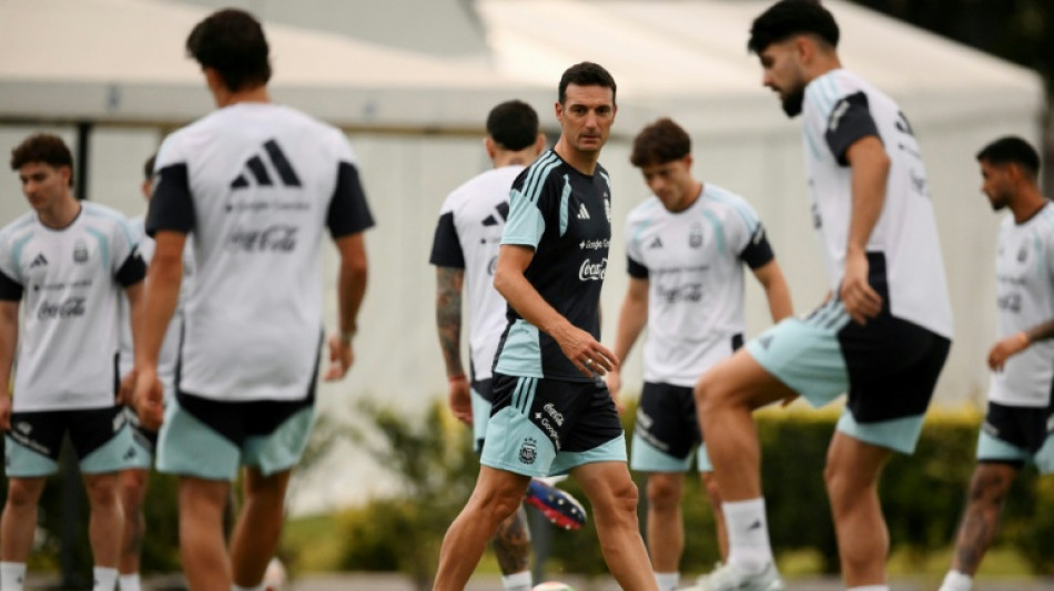 Scaloni dijo que la suspensi&oacute;n de la Finalissima "no es culpa de nadie"