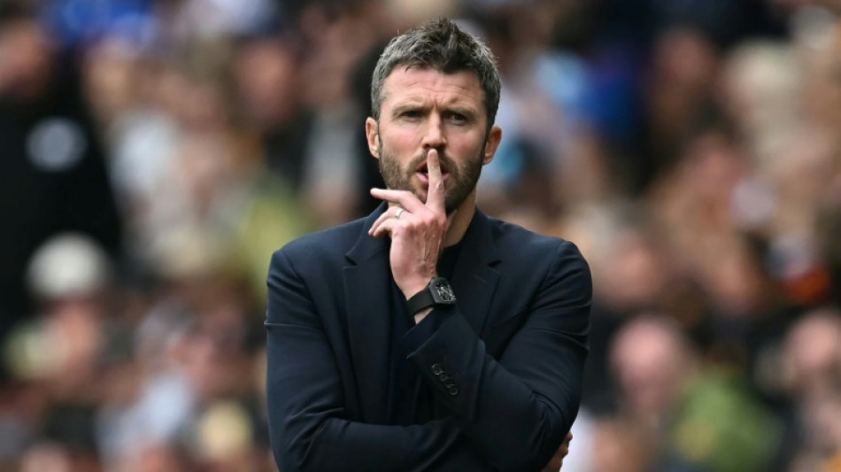  Man Utd must learn from 'frustrating' defeat at Hull: Carrick 