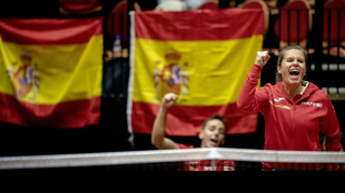 Espa&ntilde;a derrota a Kazajist&aacute;n y se acerca a semifinales de la Copa Billie Jean King de tenis