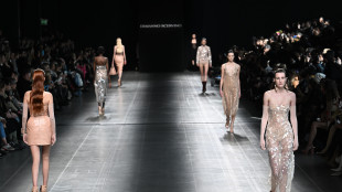 La femminilit&agrave; secondo Scervino tra corsetteria e ricami couture