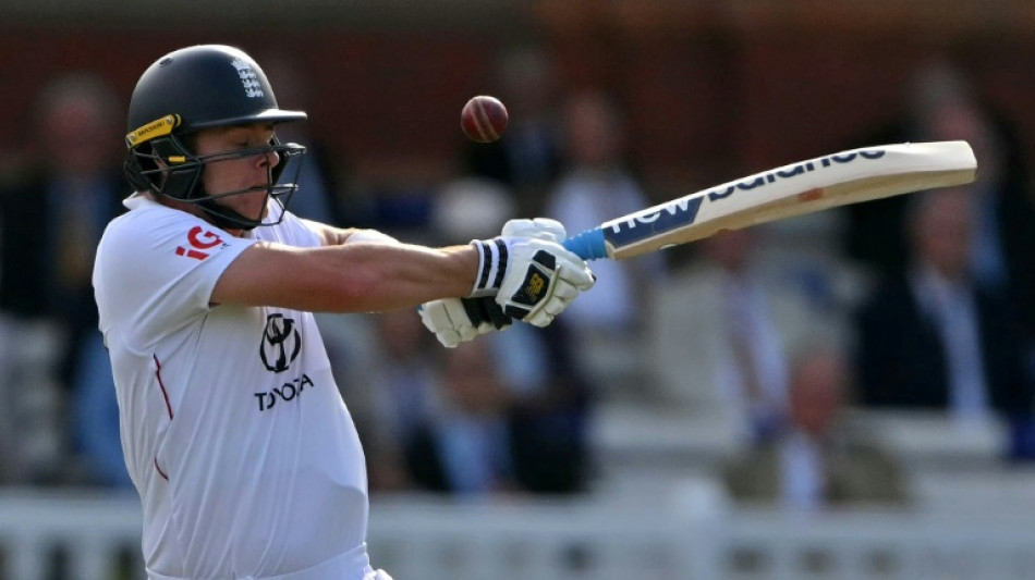  Smith and Cox revive England against Pakistan after Abbas strikes 