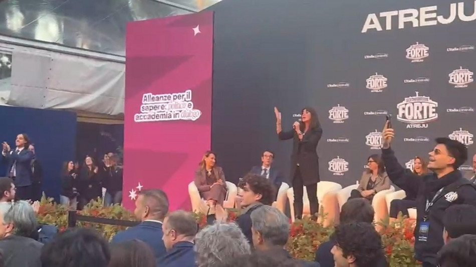 Forza Italia, solidariet&agrave; a Bernini per le contestazioni ad Atreju