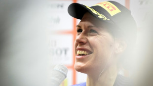 Dutch star Van Dijk defends world time-trial crown