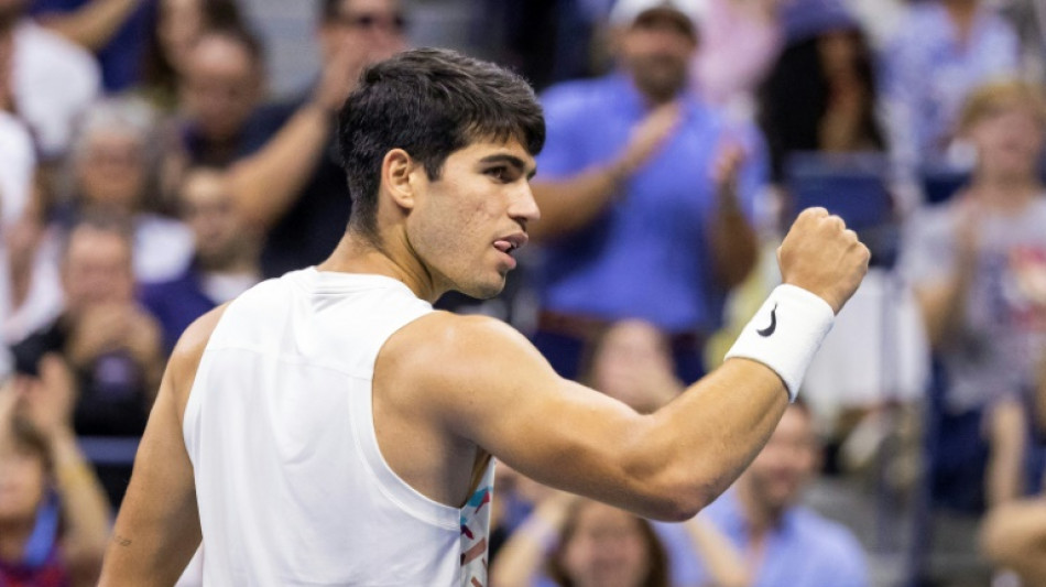 Alcaraz firma un s&oacute;lido triunfo ante Harris y est&aacute; en tercera ronda del US Open 