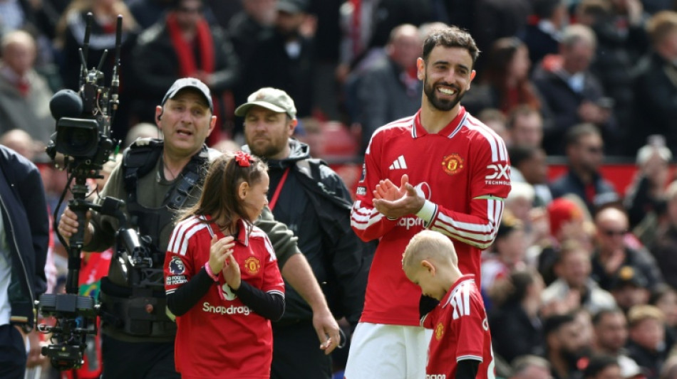  Fernandes 'proud' to match Premier League assists record 