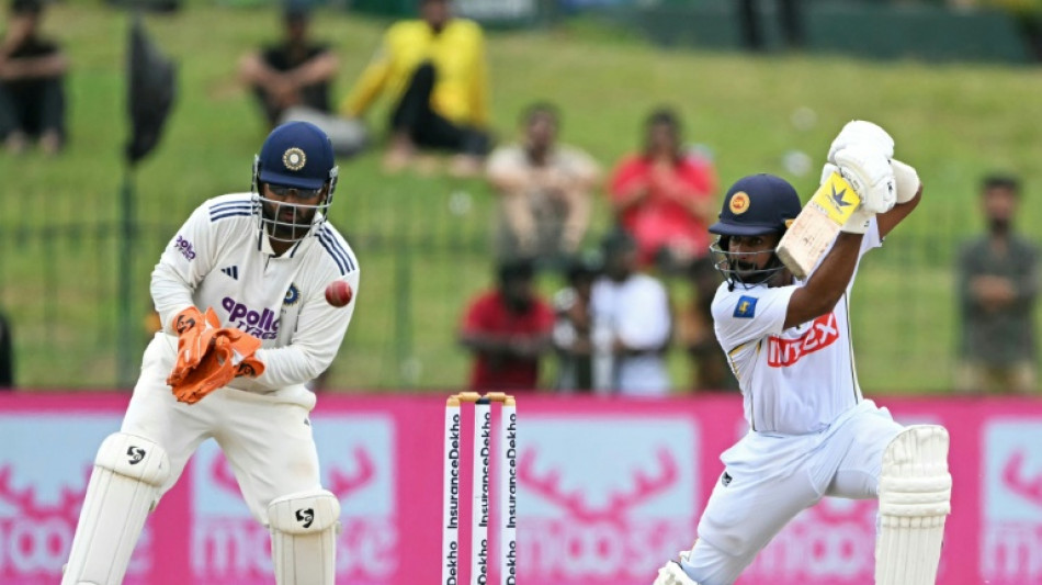  Sooriyabandara, Mendis lead Sri Lanka fightback after follow-on 