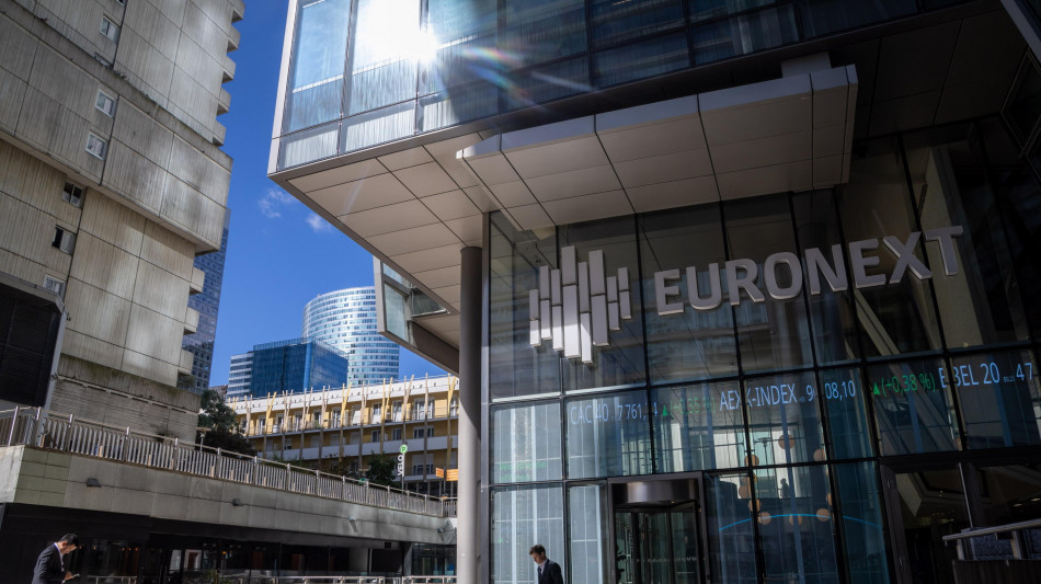 Borsa: Europa debole, balzo di greggio e gas, Milano -1,2%