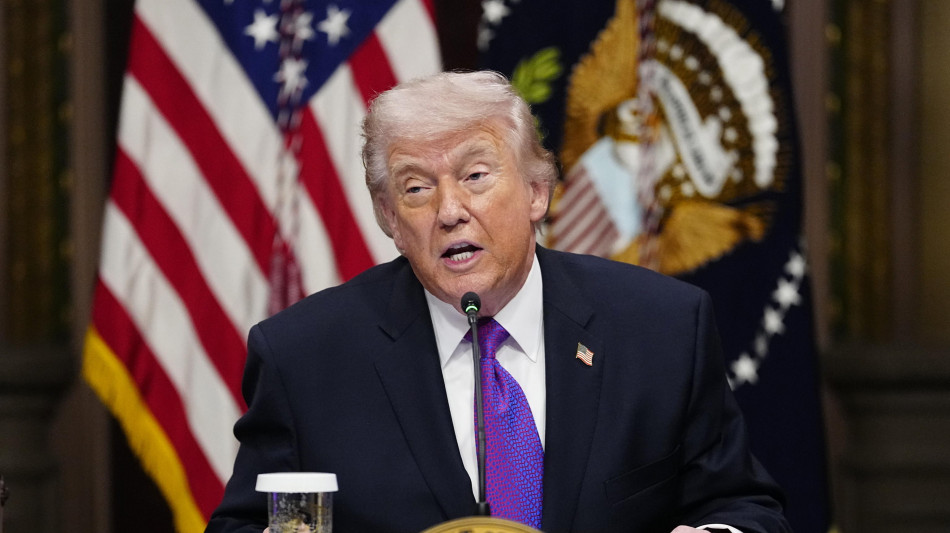 Trump, stiamo vincendo la guerra in Iran, continuer&agrave; per un po'