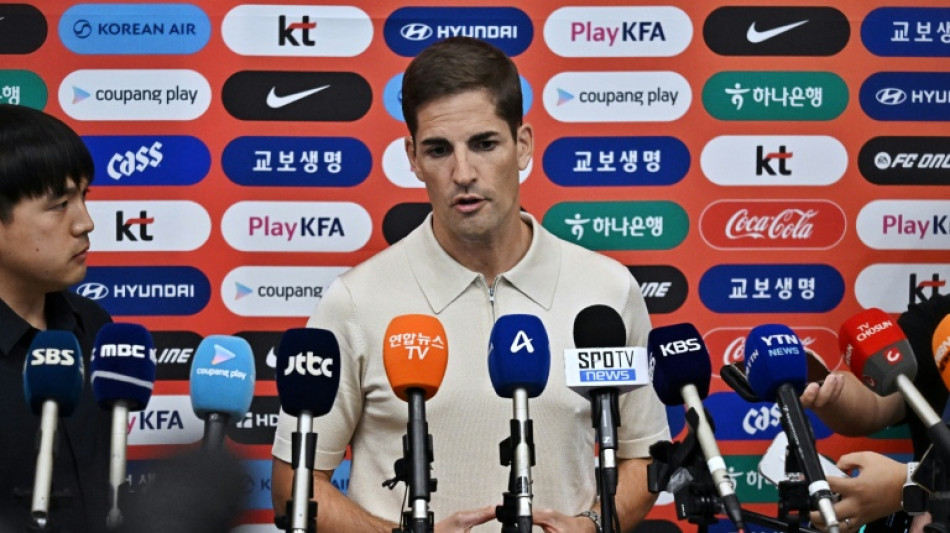  New coach won't use AI in bid to make South Korea fans happy 