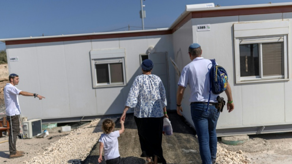  Israel reopens once-closed West Bank settlement 