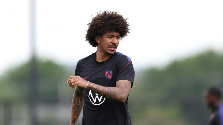  Pochettino frustrated by injured Richards' World Cup status 