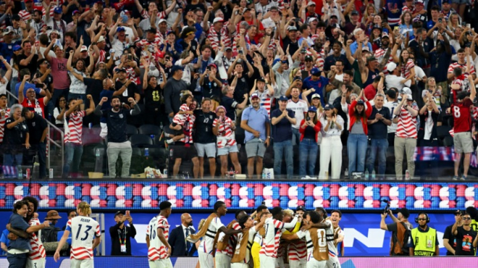  EEUU tampoco desentona y completa el estreno feliz de los anfitriones del Mundial 