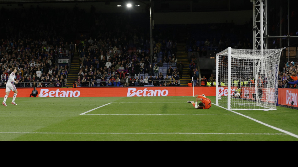  Calcio: animalisti chiedono al Crystal Palace di rinunciare all'aquila 