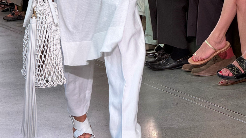  Kors omaggia Giorgio Armani, gentiluomo della moda 