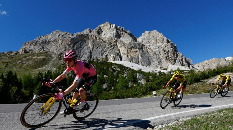  Vingegaard nears Giro triumph as teammate Kuss takes stage 19 