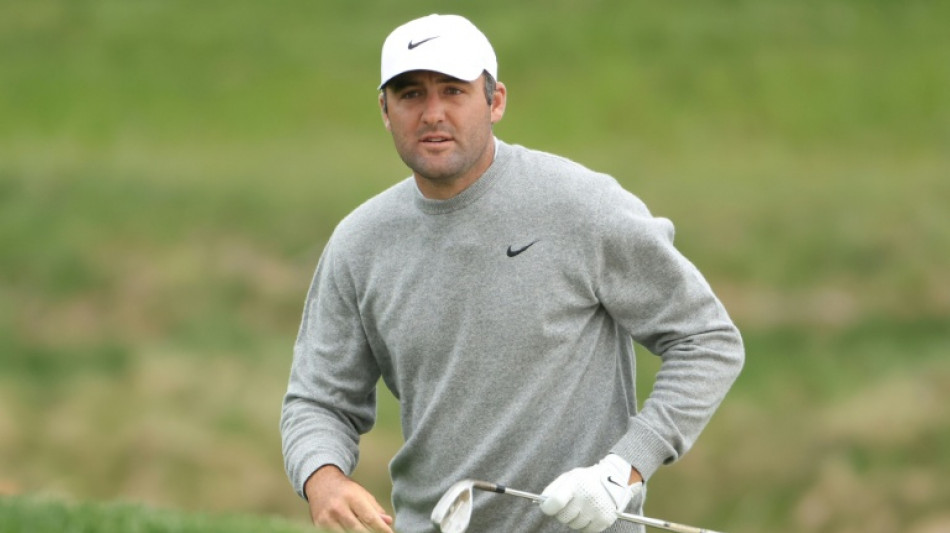  Scheffler's best start of year puts him in PGA lead logjam 