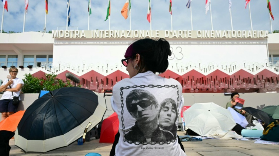  Oasis fans gather in Venice for band reunion film  