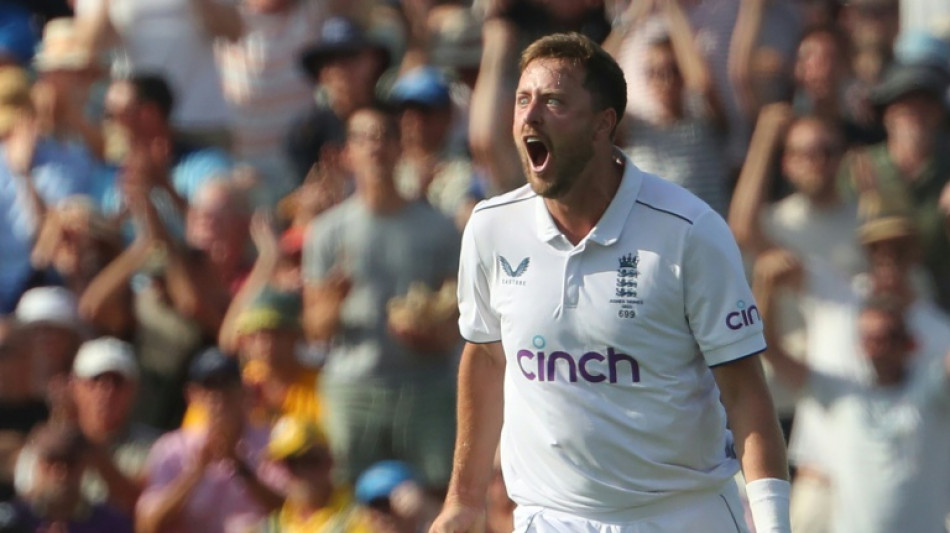  Key urges 'world-class' bowler Robinson to make England recall count 