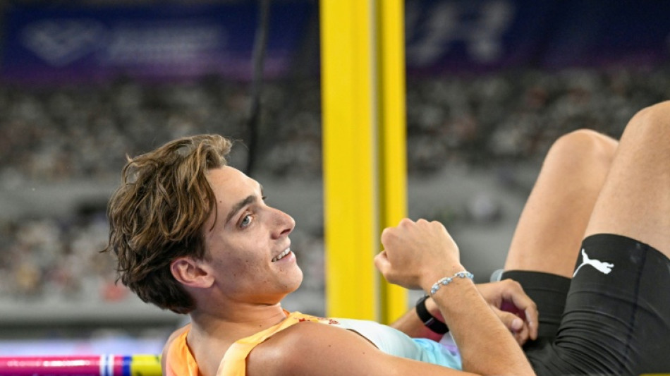  Duplantis wins in Shanghai, fails to beat record as Warholm stunned 