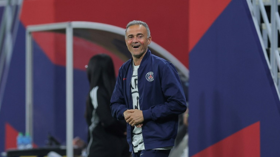  Luis Enrique elogia Filipe Lu&iacute;s: 'Tem n&iacute;vel para treinar na Europa' 