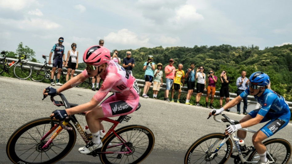  Vollering overhauls Van der Breggen to win women's Giro 