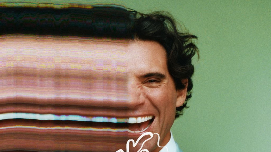 Mika torna con 'Hyperlove', il nuovo album tra pop e libert&agrave; creativa