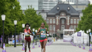 Jepchirchir wins marathon thriller, heartbreak for Ingebrigtsen