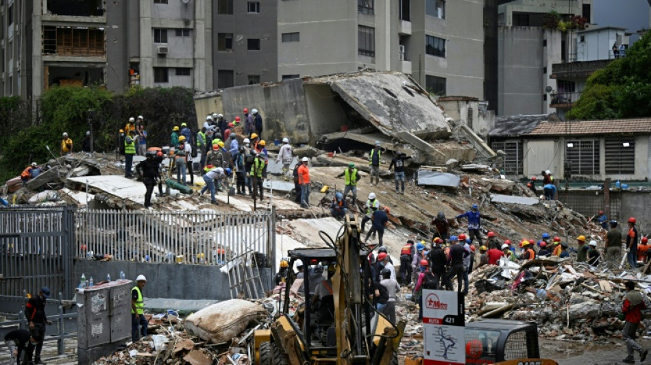  Venezuela's diaspora searches for quake victims on social media 
