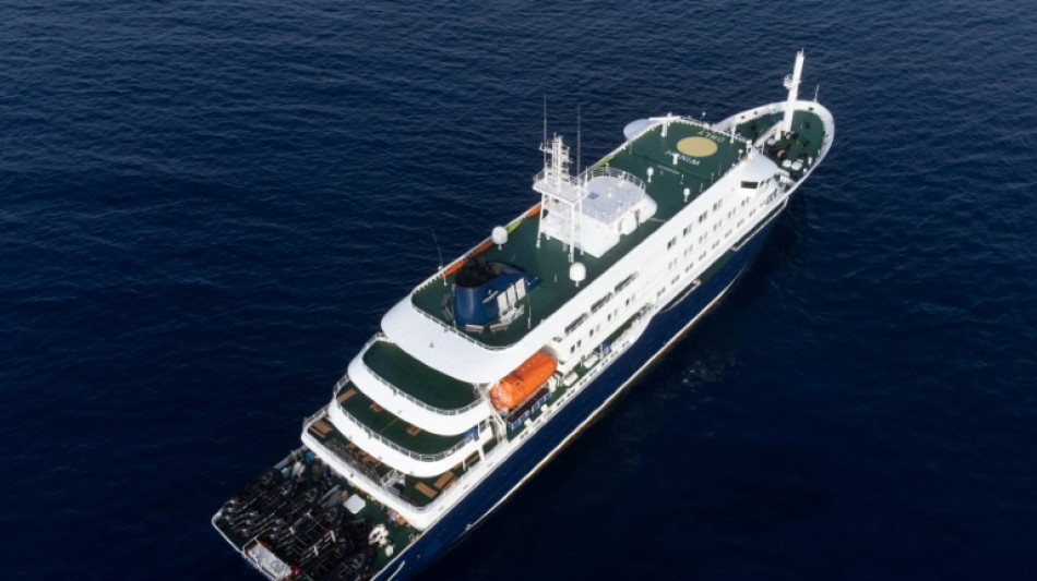  Evacuations 'ongoing' from hantavirus-hit cruise ship 