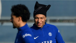 Mbapp&eacute;, en el entrenamiento del PSG antes del duelo con el Bayern