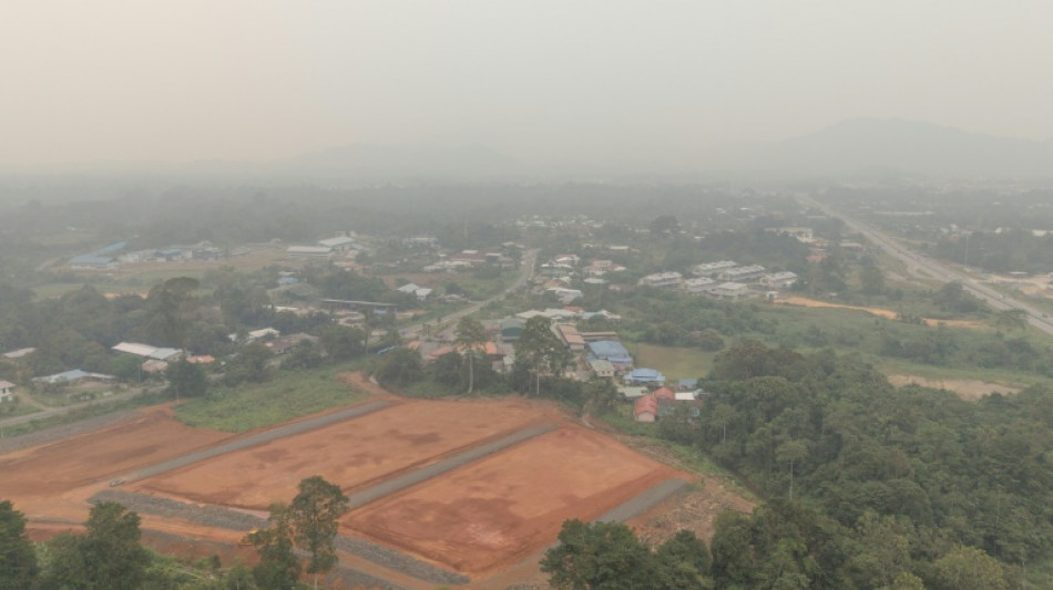  Haze emergency grips Malaysian Borneo town 
