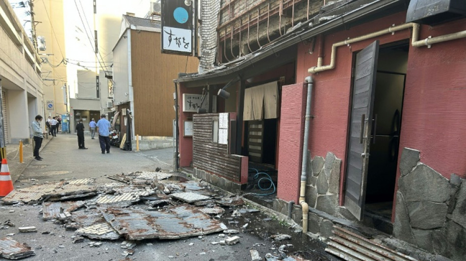  Erdbeben in Japan: Medien berichten &uuml;ber Tote in besch&auml;digtem Einkaufszentrum 